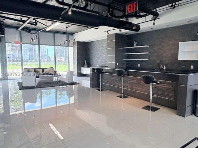 601 NE 36th St 1412, Miami, FL 33137
