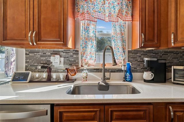 6533 26TH STREET N, St Petersburg, FL 33702