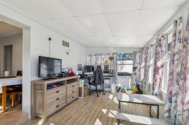 6533 26TH STREET N, St Petersburg, FL 33702