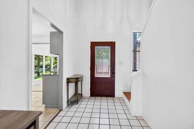 315 Buccaneer Dr., Hattiesburg, MS 39402