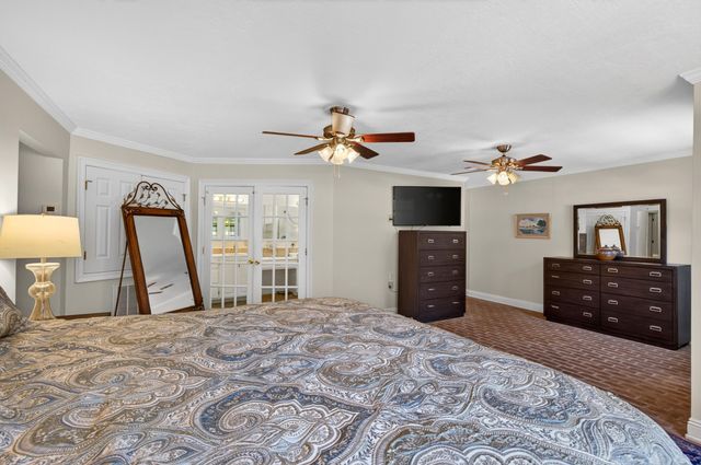 315 Buccaneer Dr., Hattiesburg, MS 39402