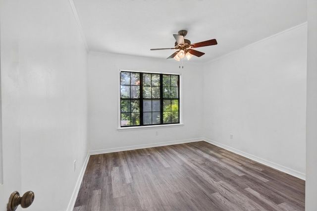 315 Buccaneer Dr., Hattiesburg, MS 39402