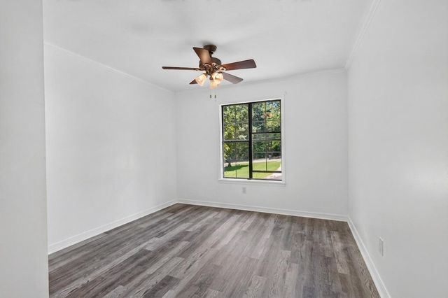 315 Buccaneer Dr., Hattiesburg, MS 39402