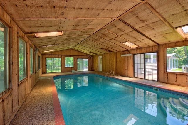 315 Buccaneer Dr., Hattiesburg, MS 39402