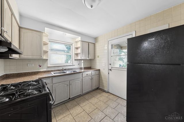 1290 Norman Avenue, North College Hill, OH 45231