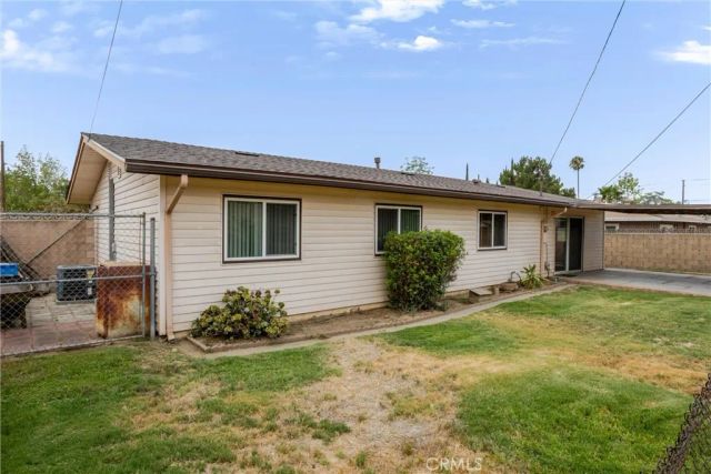 25782 E 17th, San Bernardino, CA 92404