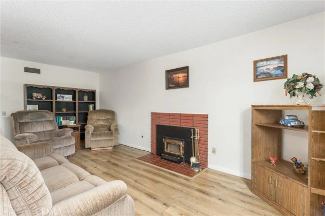 25782 E 17th, San Bernardino, CA 92404