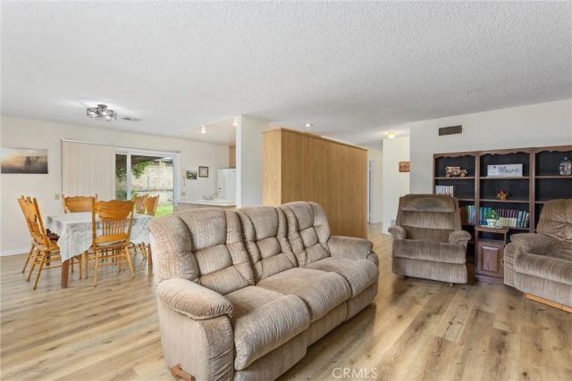 25782 E 17th, San Bernardino, CA 92404