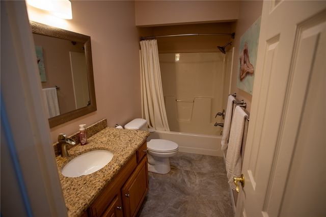 357 Morningstar Ln, Neshannock Twp, PA 16105