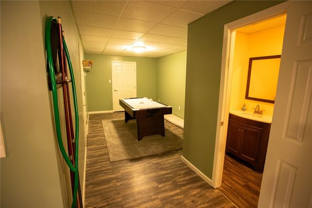 357 Morningstar Ln, Neshannock Twp, PA 16105