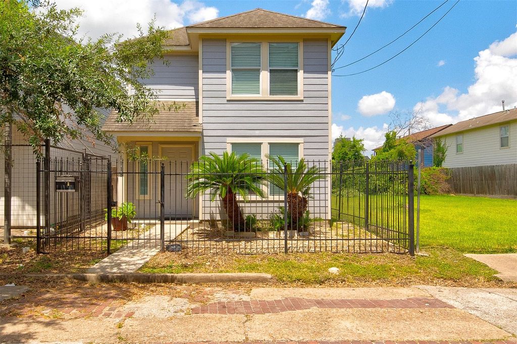 1118 Wilson Street, Houston, TX 77019