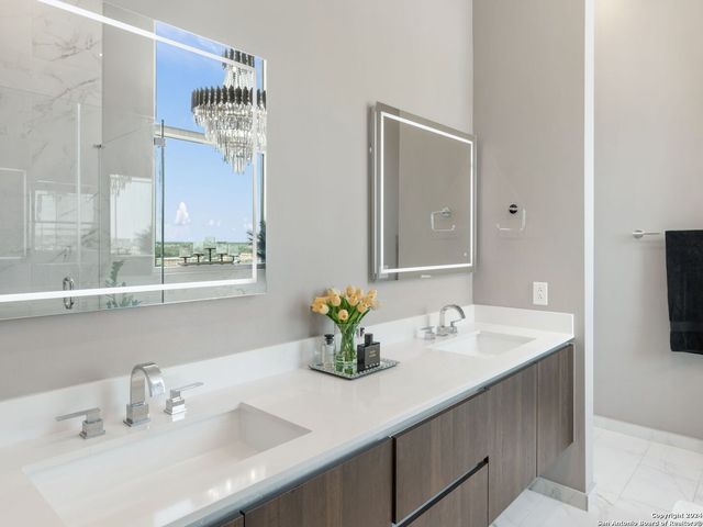 123 Lexington Ave Apt 1701, San Antonio, TX 78205