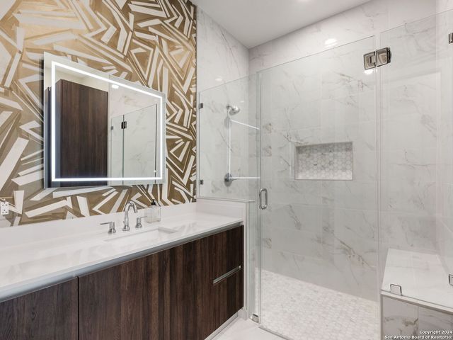 123 Lexington Ave Apt 1701, San Antonio, TX 78205