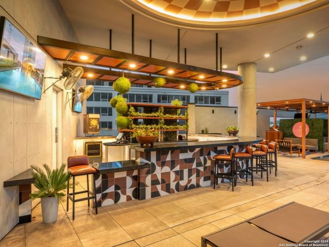 123 Lexington Ave Apt 1701, San Antonio, TX 78205