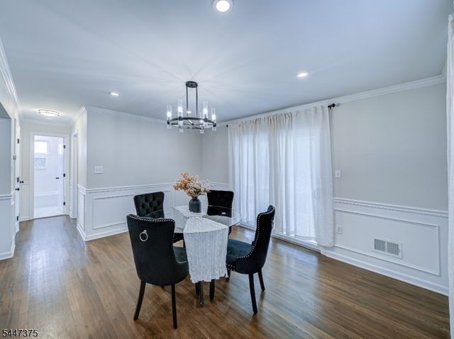 1915 Crescent Pkwy, Linden City, NJ 07036
