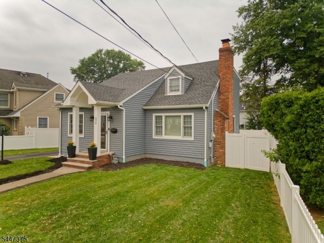 1915 Crescent Pkwy, Linden City, NJ 07036