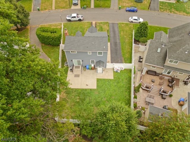 1915 Crescent Pkwy, Linden City, NJ 07036