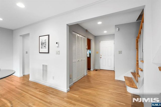 477 Undercliff Avenue, Edgewater, NJ 07020
