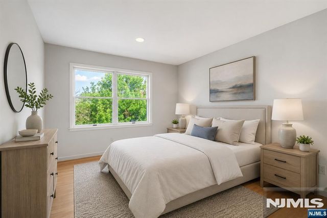 477 Undercliff Avenue, Edgewater, NJ 07020