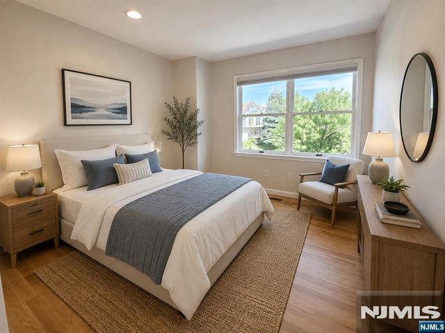 477 Undercliff Avenue, Edgewater, NJ 07020