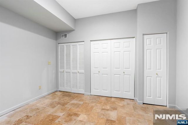 477 Undercliff Avenue, Edgewater, NJ 07020