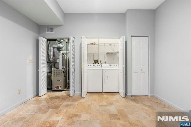 477 Undercliff Avenue, Edgewater, NJ 07020