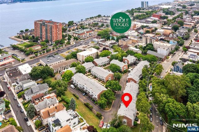 477 Undercliff Avenue, Edgewater, NJ 07020