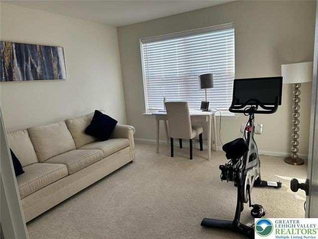 585 Gray Feather Way, Upper Macungie Twp, PA 18104