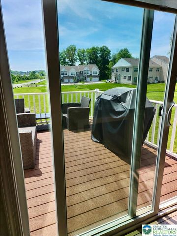 585 Gray Feather Way, Upper Macungie Twp, PA 18104