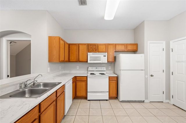 11149 WINDSOR PLACE CIRCLE, Tampa, FL 33626