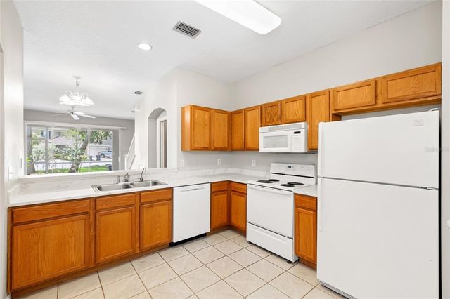 11149 WINDSOR PLACE CIRCLE, Tampa, FL 33626