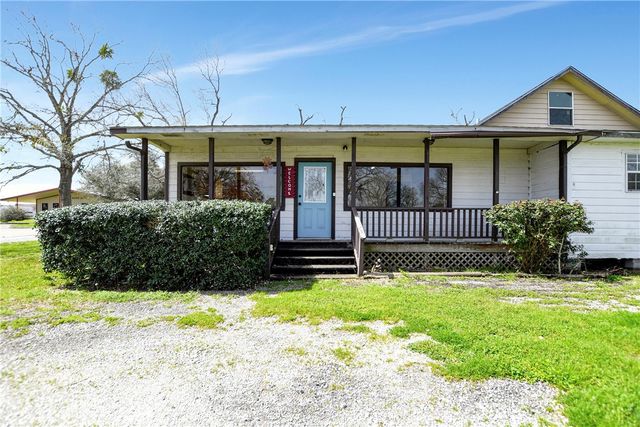 301 Price Street, Madisonville, TX 77864