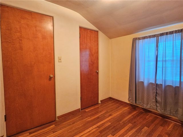 119 Springhouse Dr, Center Twp, PA 16001