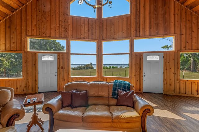 10307 Pirogue Road, Oil City, LA 71061