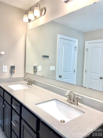 2736 Stonewood View, Kannapolis, NC 28081