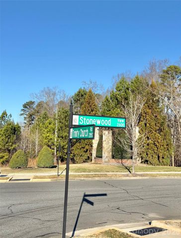 2736 Stonewood View, Kannapolis, NC 28081