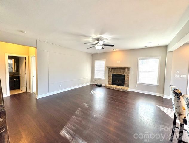 2736 Stonewood View, Kannapolis, NC 28081