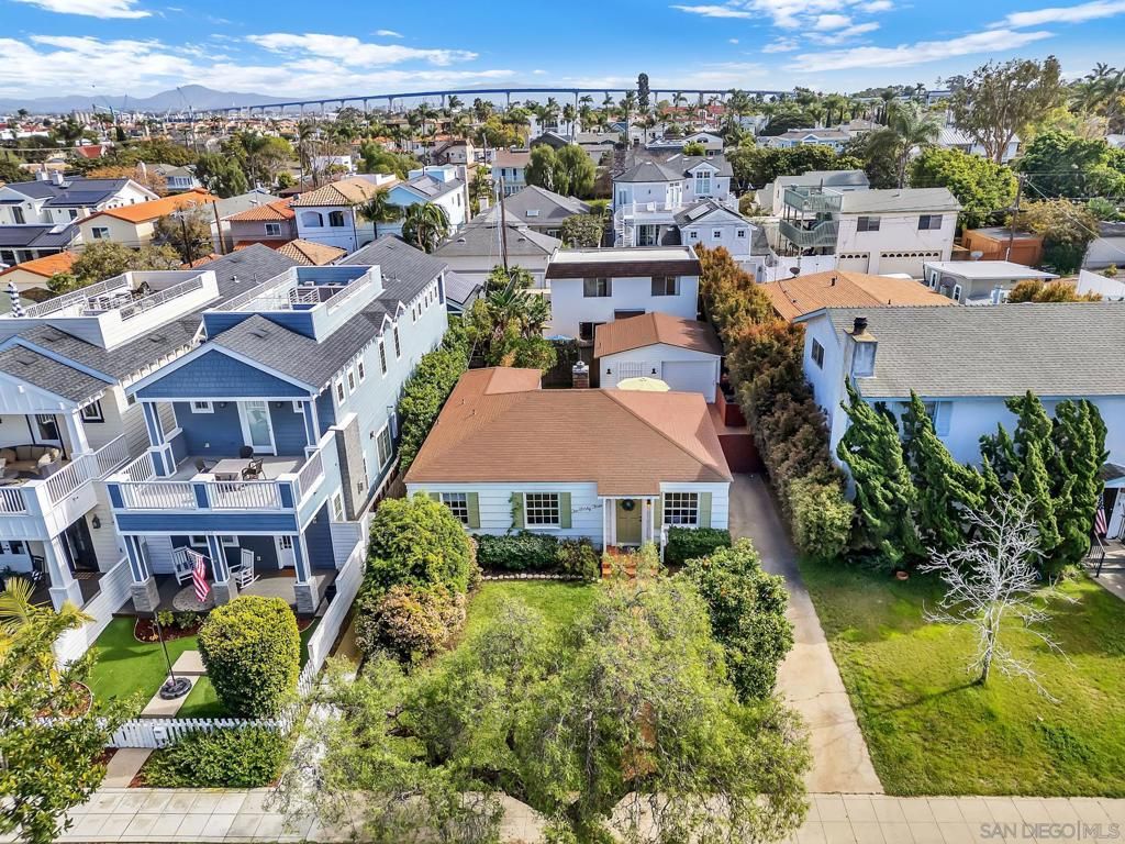 Image 2 of property listing at 241 243 F Avenue, Coronado, CA 92118