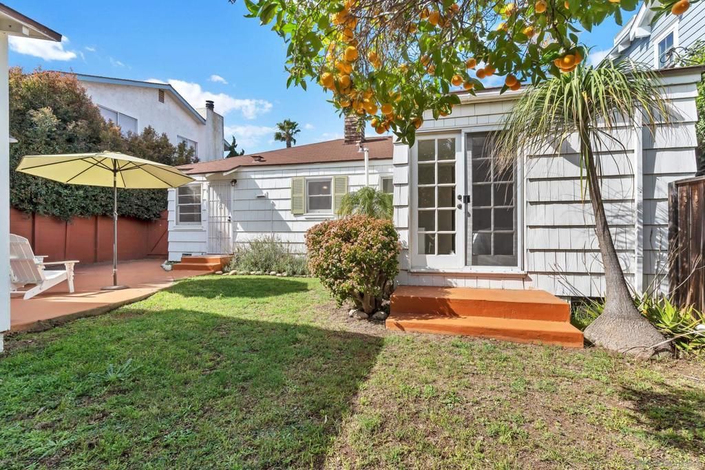 Image 24 of property listing at 241 243 F Avenue, Coronado, CA 92118