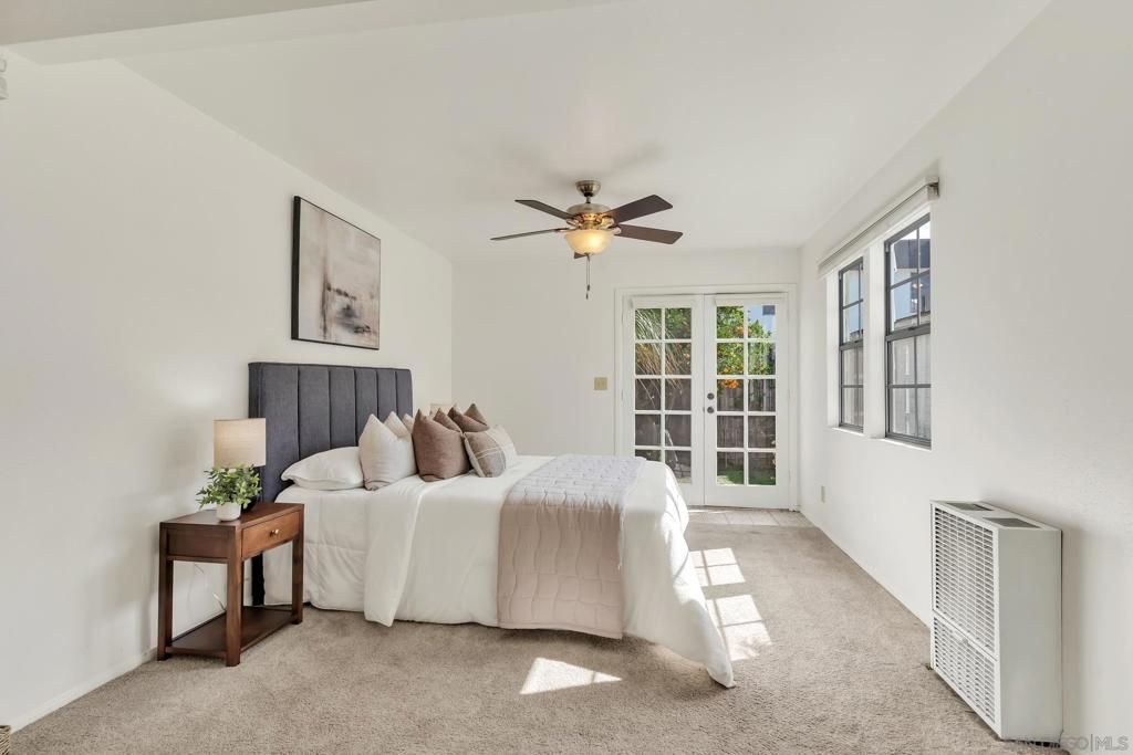 Image 9 of property listing at 241 243 F Avenue, Coronado, CA 92118