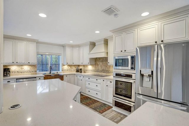 2120 SW 28th Way, Fort Lauderdale, FL 33312