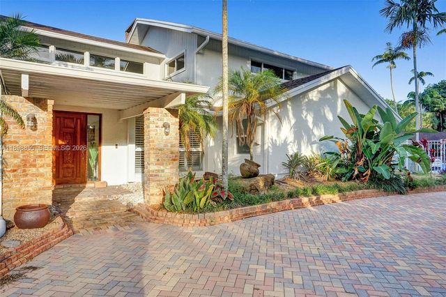 2120 SW 28th Way, Fort Lauderdale, FL 33312