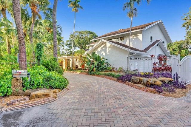 2120 SW 28th Way, Fort Lauderdale, FL 33312