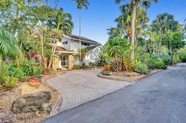 2120 SW 28th Way, Fort Lauderdale, FL 33312