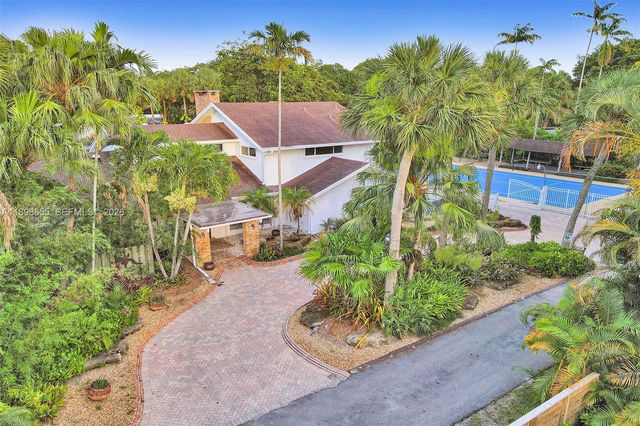 2120 SW 28th Way, Fort Lauderdale, FL 33312