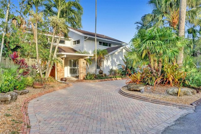 2120 SW 28th Way, Fort Lauderdale, FL 33312