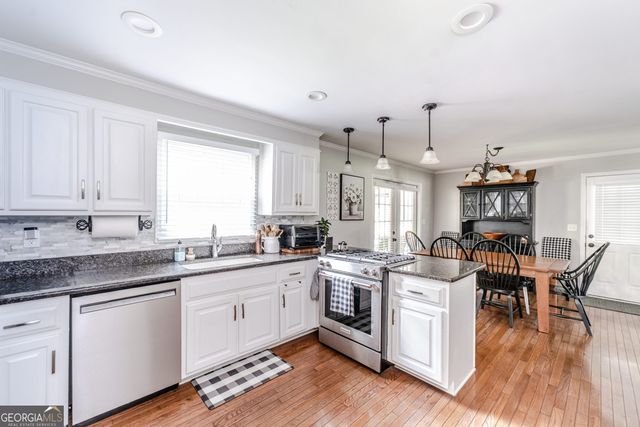 31 Ridgefield Drive SE, Silver Creek, GA 30173