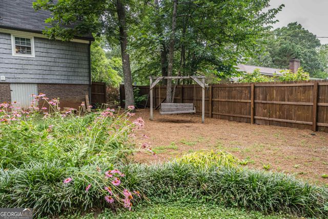 31 Ridgefield Drive SE, Silver Creek, GA 30173