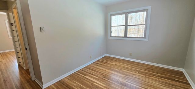 10335 Wayne Trace, Fort Wayne, IN 46816