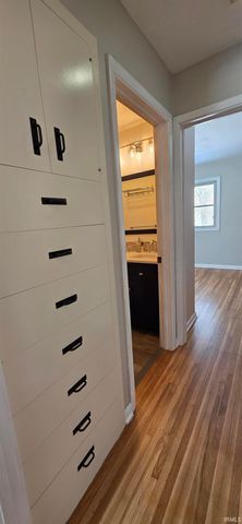 10335 Wayne Trace, Fort Wayne, IN 46816